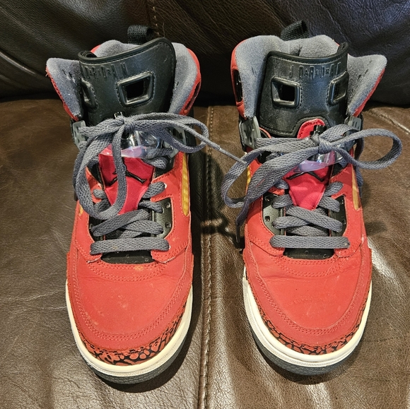 NIKE AIR JORDAN SPIZIKE (GS) GYM RED "TORO" SZ 6Y - Picture 2 of 6